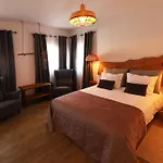 Cangalho Premium Bed & Breakfast Azueira