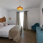 Cangalho Premium Bed & Breakfast Azueira