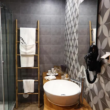 Cangalho Premium Bed & Breakfast 3*