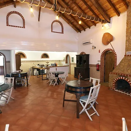 Cangalho Premium Bed & Breakfast