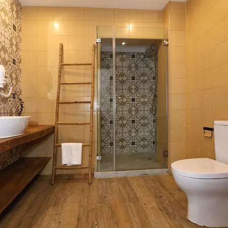 Cangalho Premium Bed & Breakfast Azueira