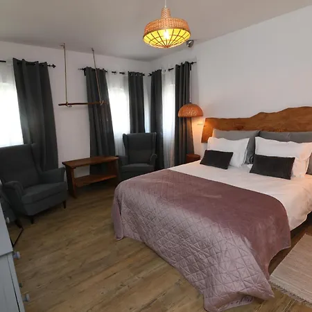 Cangalho Premium B&B Azueira