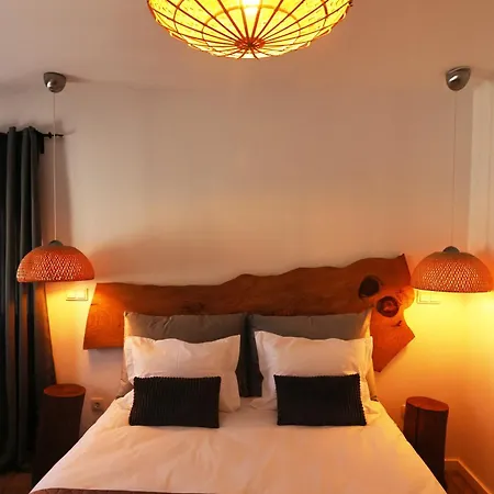 Bed & Breakfast Cangalho Premium Azueira