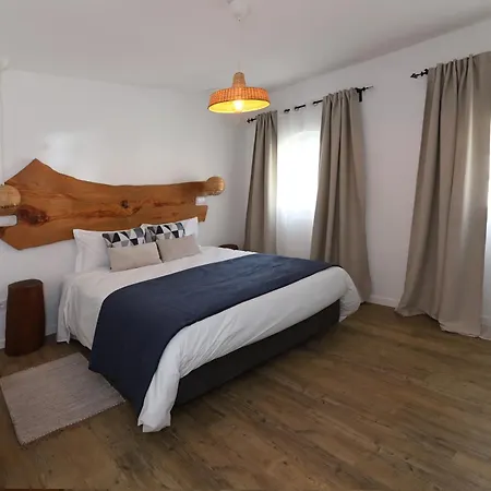 Bed & Breakfast Cangalho Premium Azueira