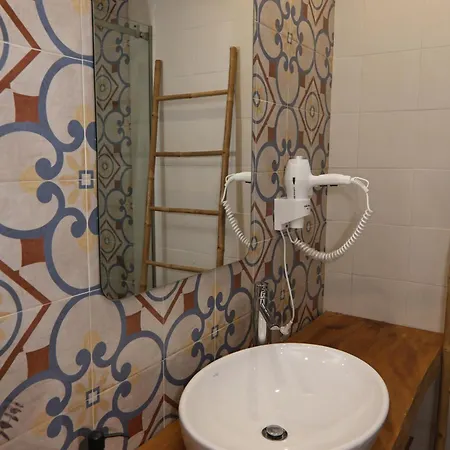 Cangalho Premium Bed & Breakfast