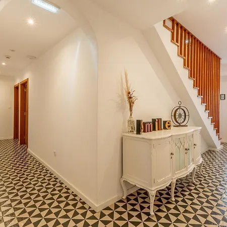 Cangalho Premium Bed & Breakfast Azueira