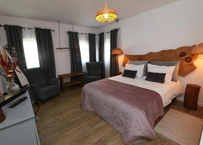 Cangalho Premium Bed & Breakfast Azueira