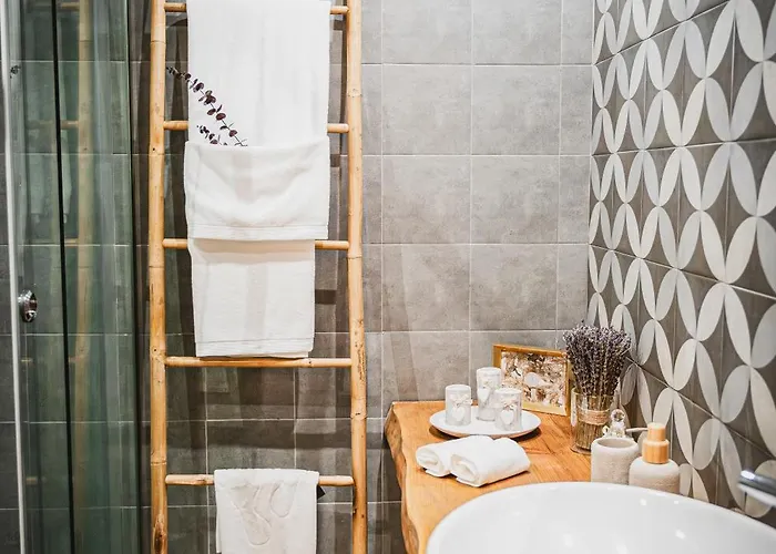 Bed & Breakfast Cangalho Premium Azueira